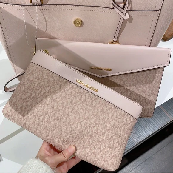 Michael Kors Maisie Large Pebbled Leather 3-in-1 Tote Bag - Picture 4 of 12